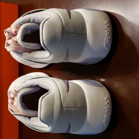 Women's Nike Airmax Size 7.5 - Picture 4 of 8